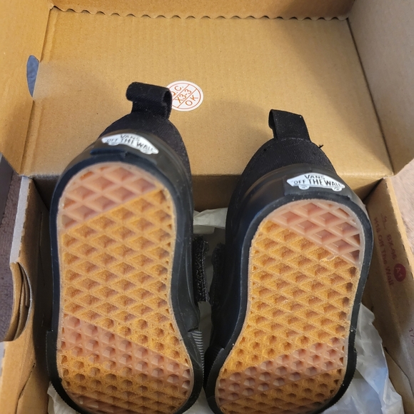Vans Kids Slip-On Shoes Black/Black Infant/Toddler 4.5 NWT - Picture 3 of 12